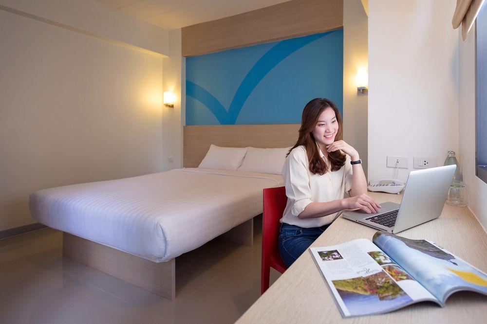 Hop Inn Nong Khai Extérieur photo